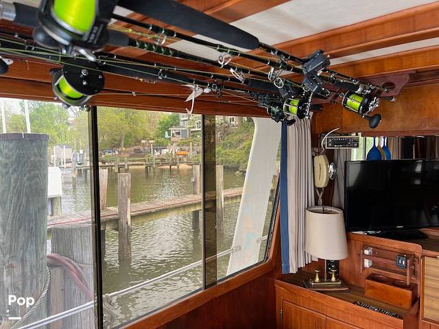 Slide: The Image of Universal Trawler Litton Europa 41 1983 - 14116439