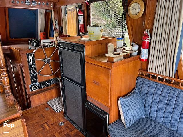 Slide: The Image of Universal Trawler Litton Europa 41 1983 - 14116441