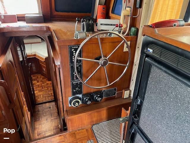 Slide: The Image of Universal Trawler Litton Europa 41 1983 - 14116442