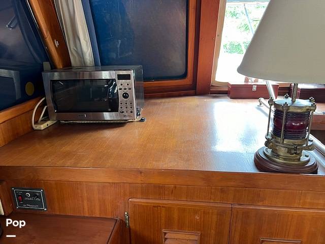 Slide: The Image of Universal Trawler Litton Europa 41 1983 - 14116454