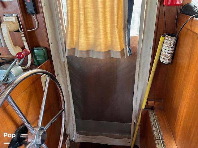 Slide: The Image of Universal Trawler Litton Europa 41 1983 - 14116459