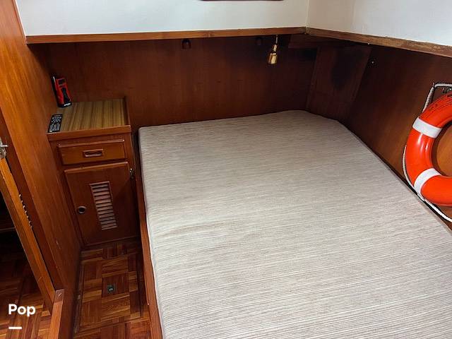 Slide: The Image of Universal Trawler Litton Europa 41 1983 - 14116485