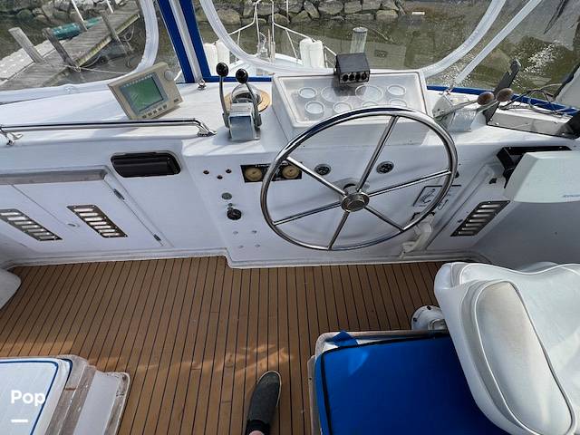 Slide: The Image of Universal Trawler Litton Europa 41 1983 - 14116495