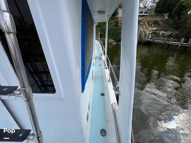 Slide: The Image of Universal Trawler Litton Europa 41 1983 - 14116504