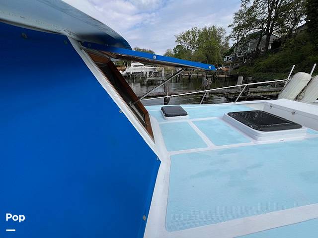 Slide: The Image of Universal Trawler Litton Europa 41 1983 - 14116505