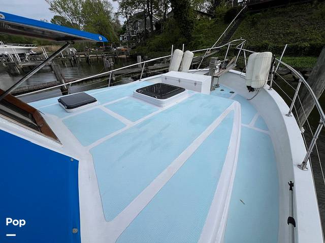 Slide: The Image of Universal Trawler Litton Europa 41 1983 - 14116506