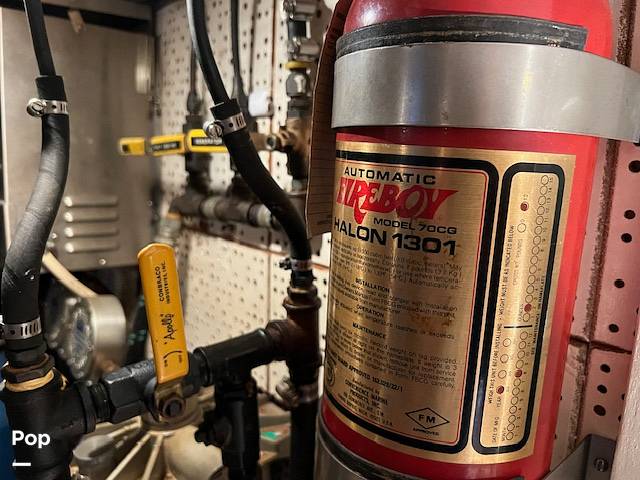 Slide: The Image of Universal Trawler Litton Europa 41 1983 - 14116532