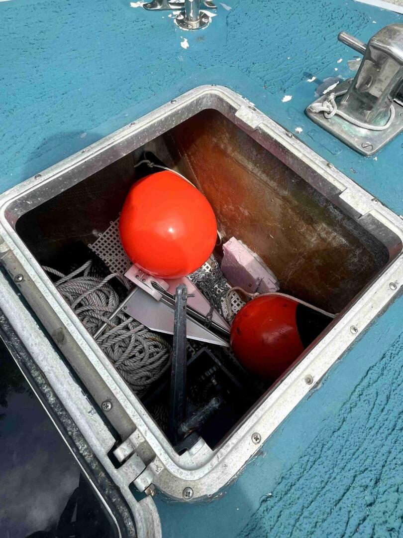Slide: The Image of US Navy Personnel Boat 1990 - 4474010