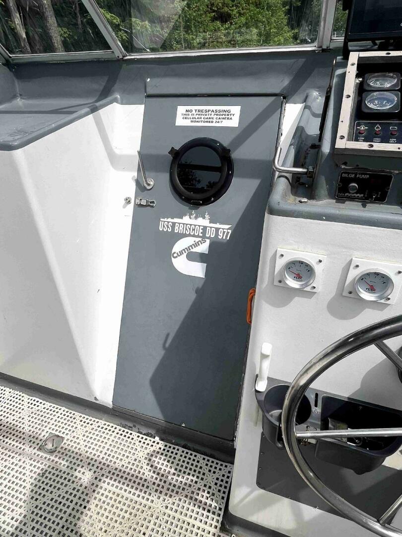Slide: The Image of US Navy Personnel Boat 1990 - 4474019