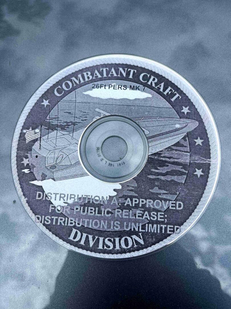Slide: The Image of US Navy Personnel Boat 1990 - 4474065
