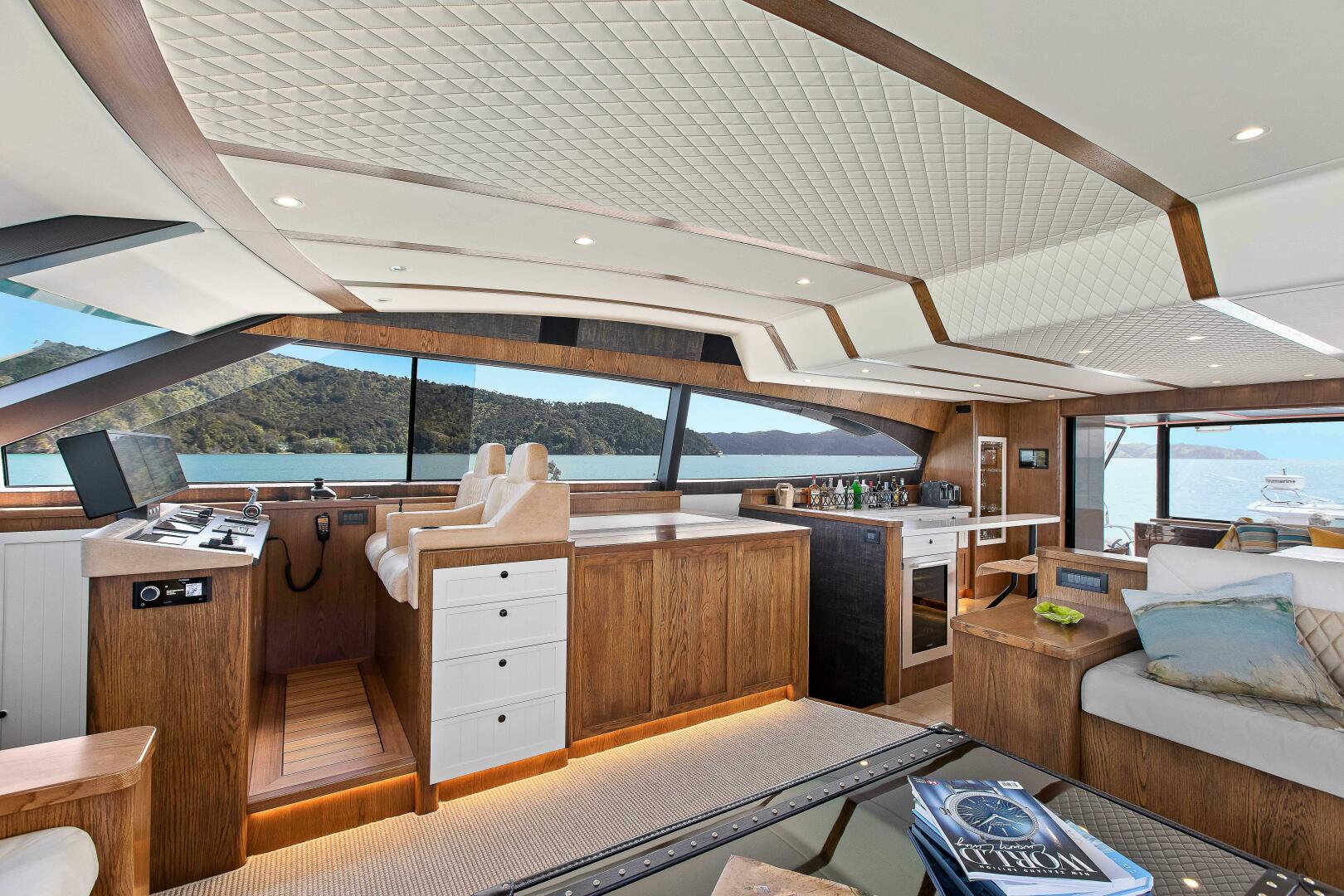 Slide: The Image of Valder Yachts Power Cat 2021 - 4574167