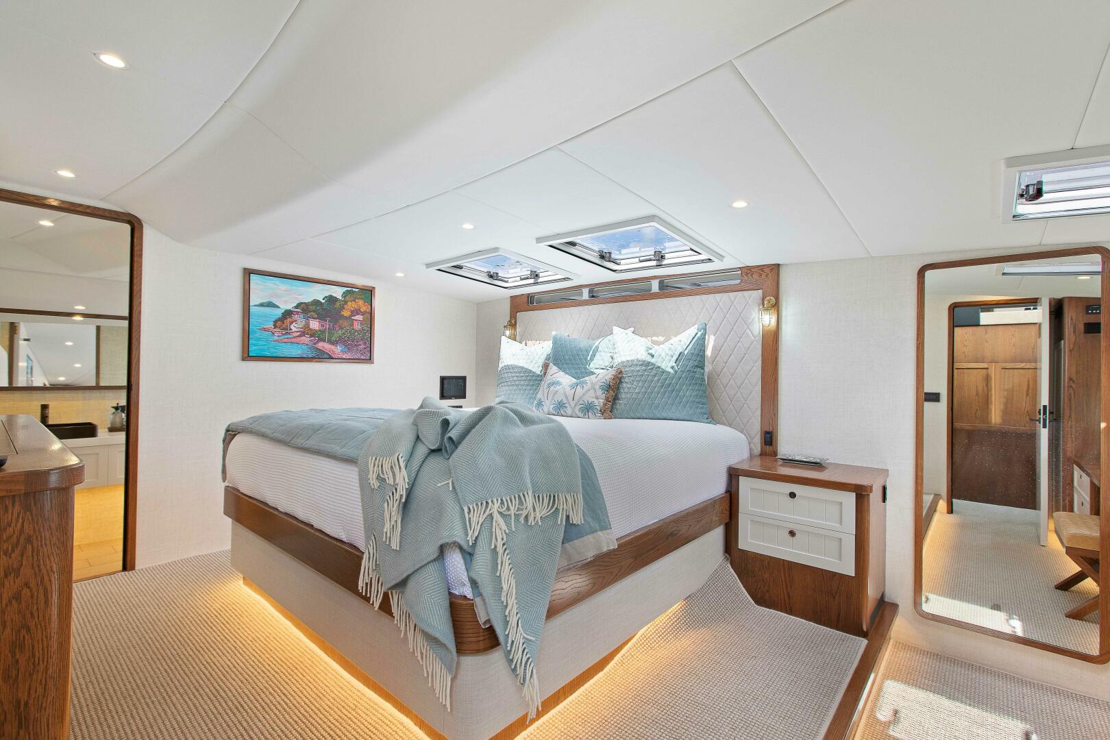 Slide: The Image of Valder Yachts Power Cat 2021 - 4574170