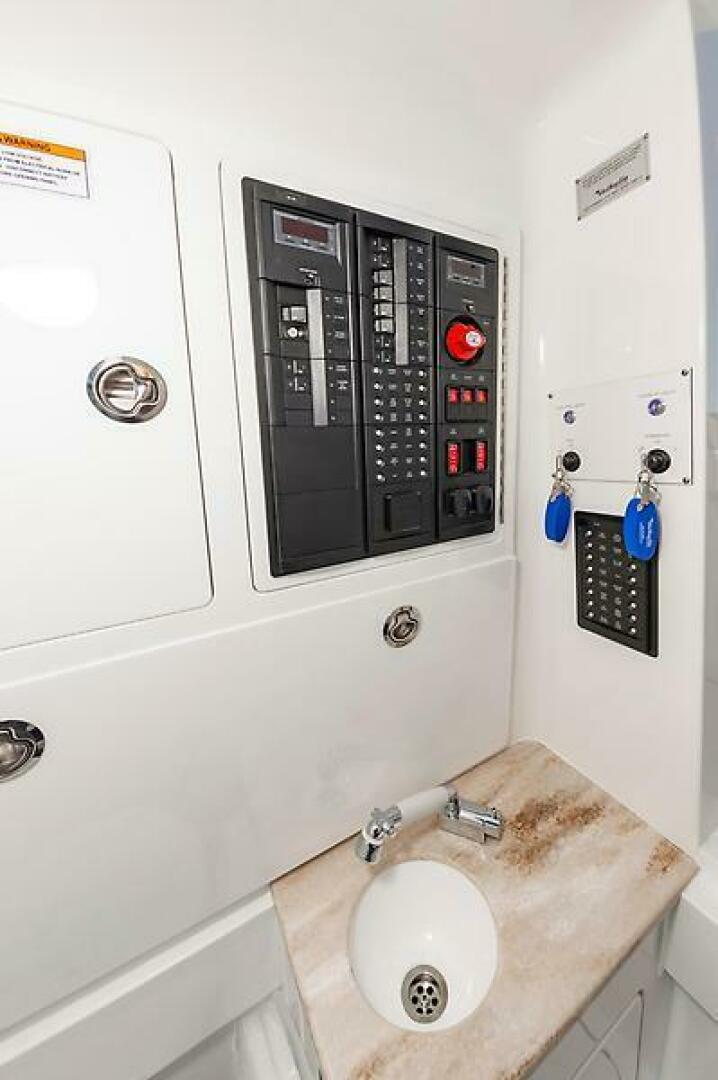 Slide: The Image of 0005033494 - 5481602