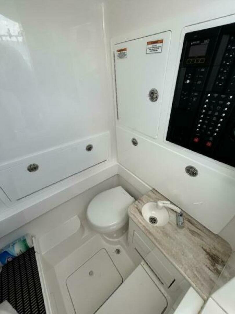 Slide: The Image of 2021 Valhalla Boatworks V-33 Center Console Head - 5522765