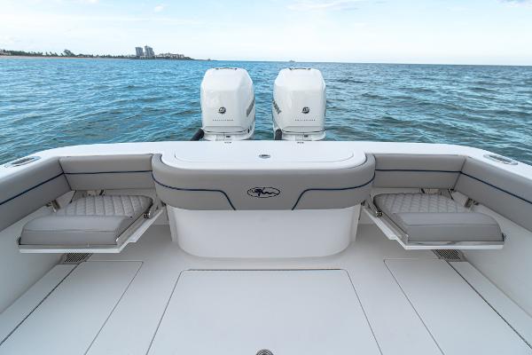 Slide: The Image of Valhalla Boatworks V-33 Center Console 2023 - 9