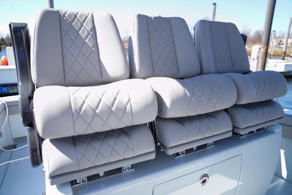 Slide: The Image of Valhalla Boatworks V-33 Center Console 2025 - 10