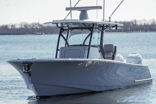 Slide: The Image of Valhalla Boatworks V-33 Center Console 2025 - 4