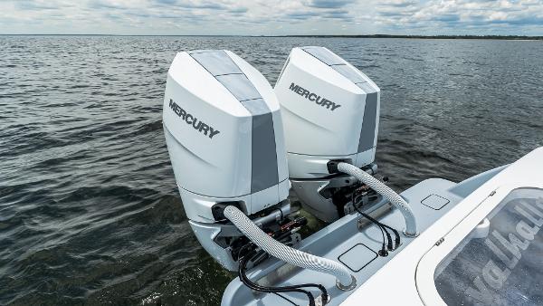 Slide: The Image of Valhalla Boatworks V-33 Center Console 2025 - 8