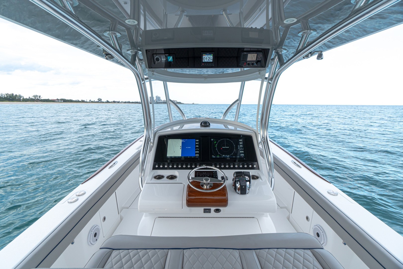 Slide: The Image of Valhalla 33 - Helm Electronics 2022 Valhalla Boatworks V33 - 1815689