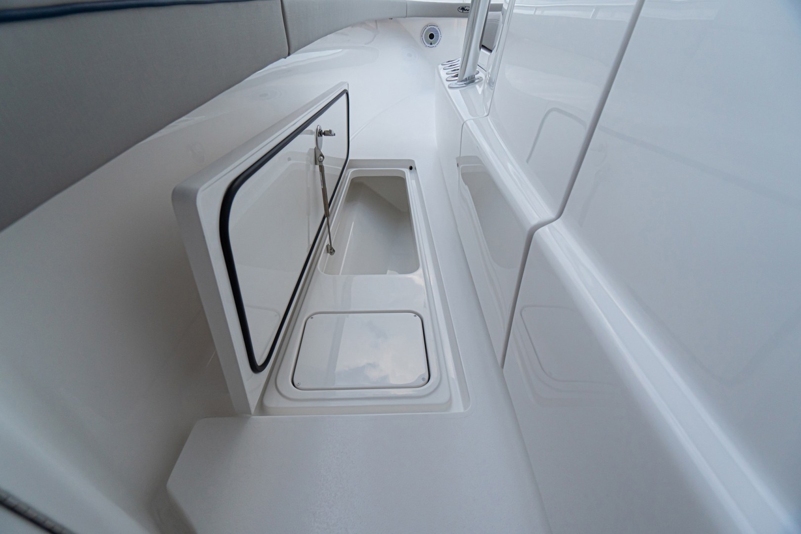 Slide: The Image of Valhalla 33 - Gunwale Storage 2022 Valhalla Boatworks V33 - 1815715