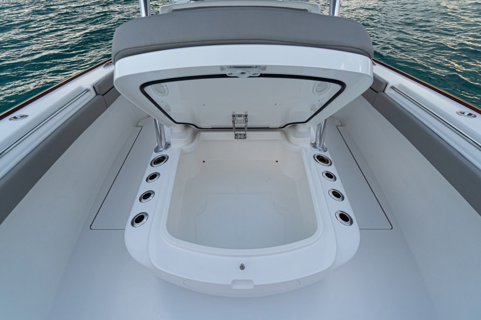Slide: The Image of Valhalla 33 - Forward Storage 2022 Valhalla Boatworks V33 - 1815727