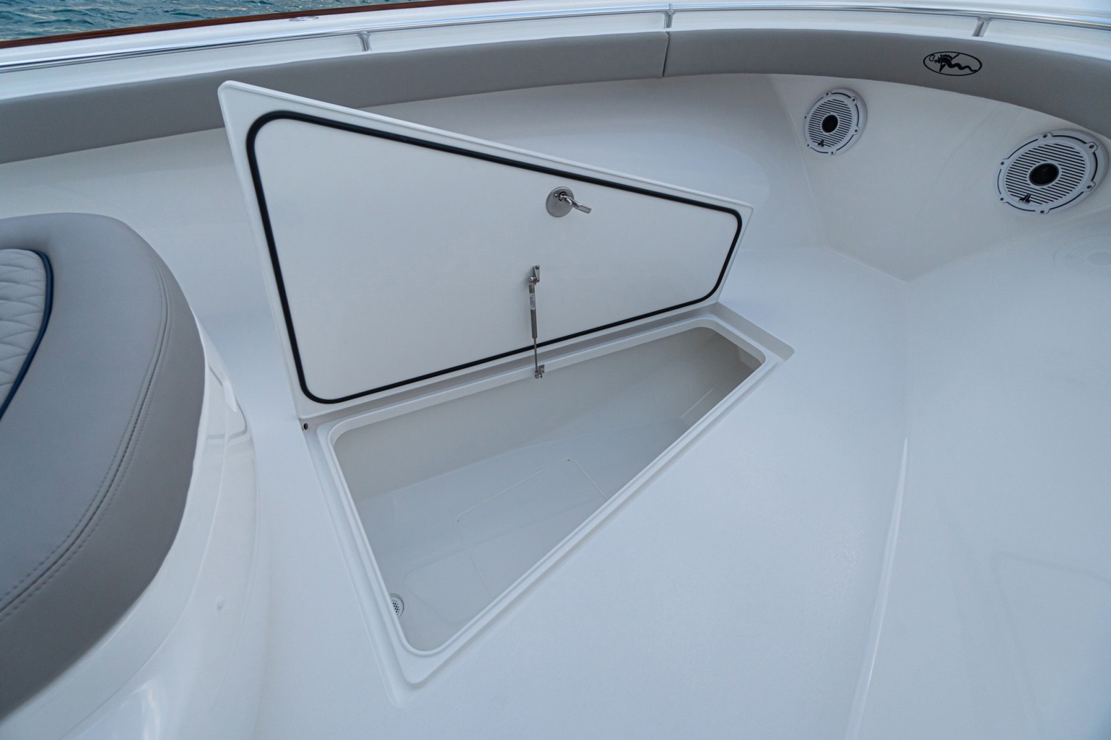 Slide: The Image of Valhalla 33 - Forward Storage 2022 Valhalla Boatworks V33 - 1815730