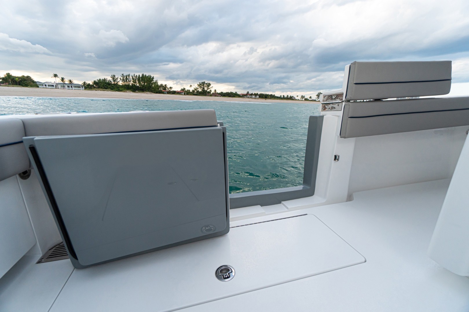 Slide: The Image of Valhalla 33 - Dive Door 2022 Valhalla Boatworks V33 - 1815740