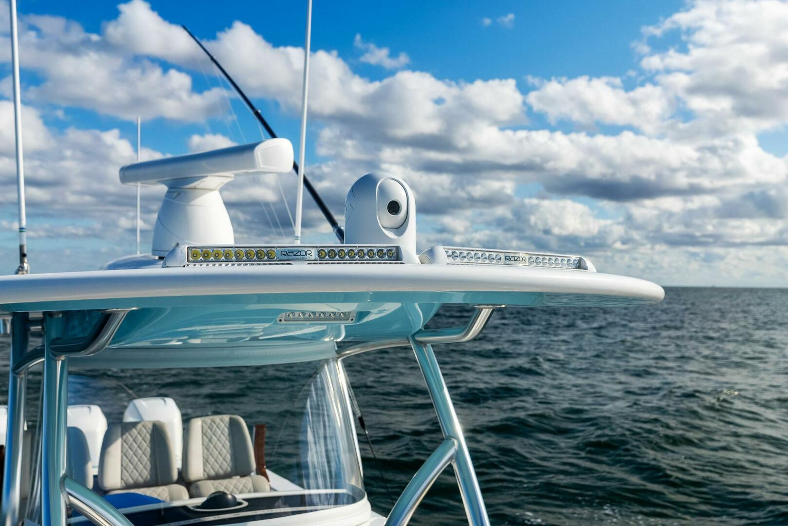 Slide: The Image of 2021 Valhalla Boatworks V-37 - 4826094