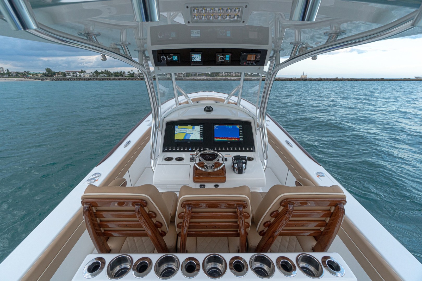 Slide: The Image of Valhalla 37 - Helm  2022 Valhalla Boatworks V37 - 1815933