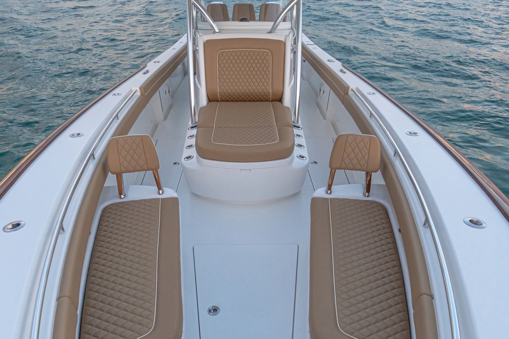Slide: The Image of Valhalla 37 - Forward Seating 2022 Valhalla Boatworks V37 - 1815936