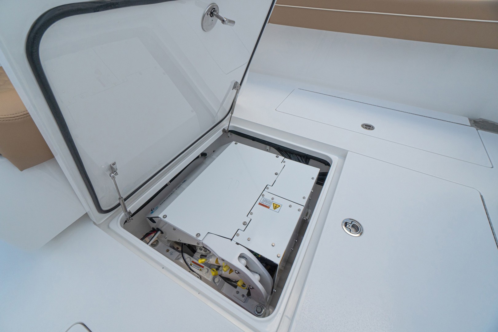 Slide: The Image of Valhalla 37 - Generator 2022 Valhalla Boatworks V37 - 1815969