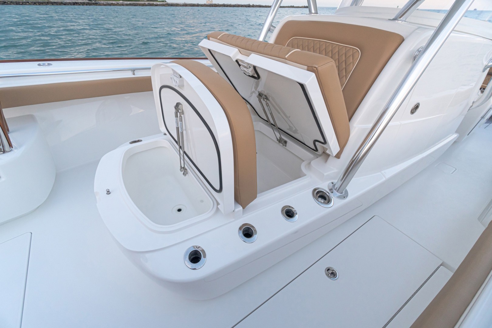 Slide: The Image of Valhalla 37 - Forward Storage 2022 Valhalla Boatworks V37 - 1815997