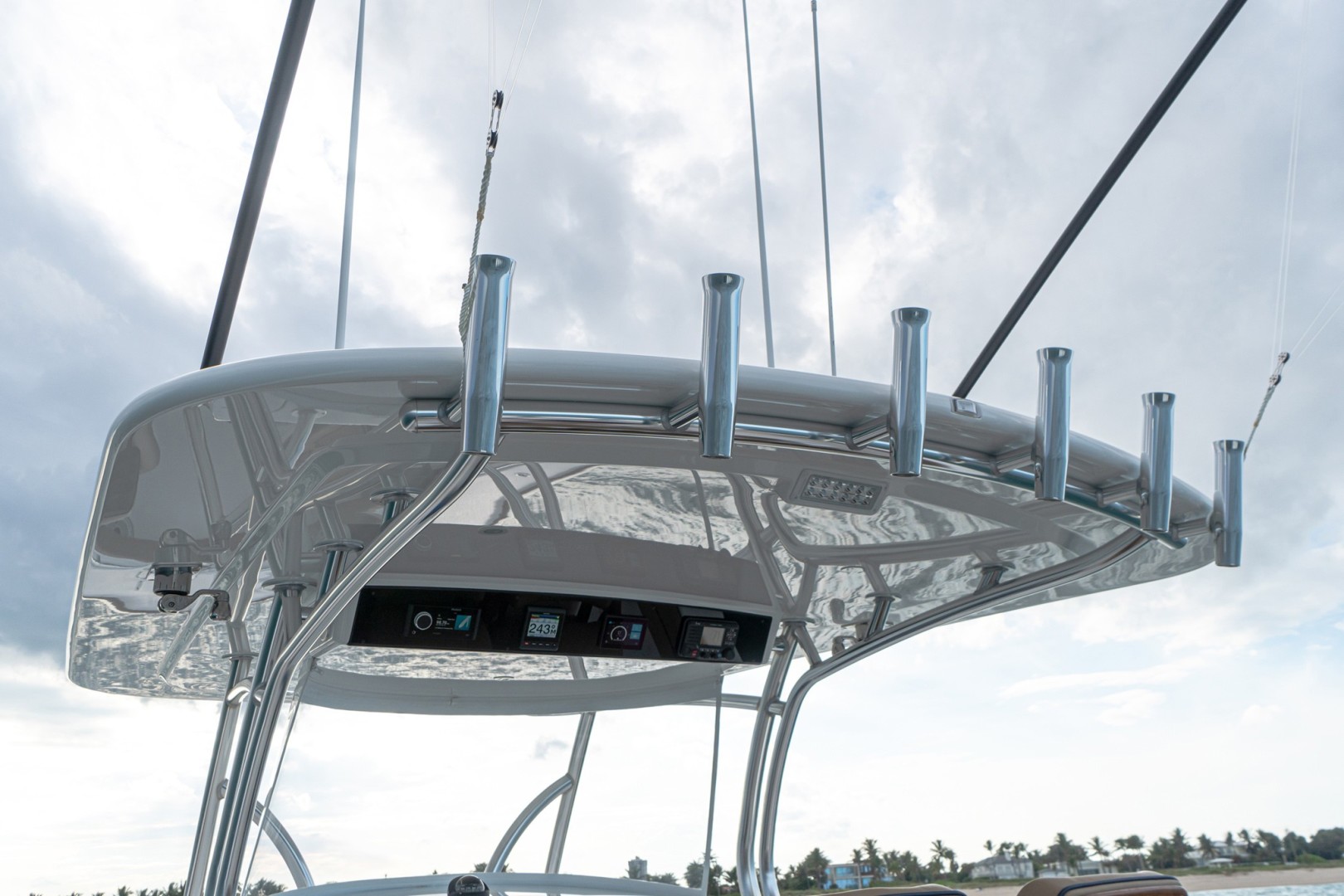 Slide: The Image of Valhalla 41 - Rod Holders on Hardtop 2022 Valhalla Boatworks V41  - 1815481