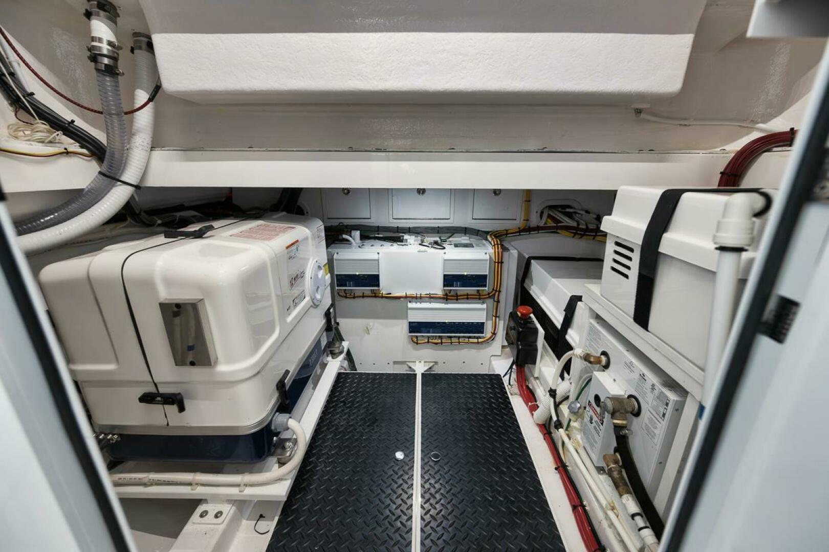 Slide: The Image of Valhalla Boatworks V-46 2023 - 4432361