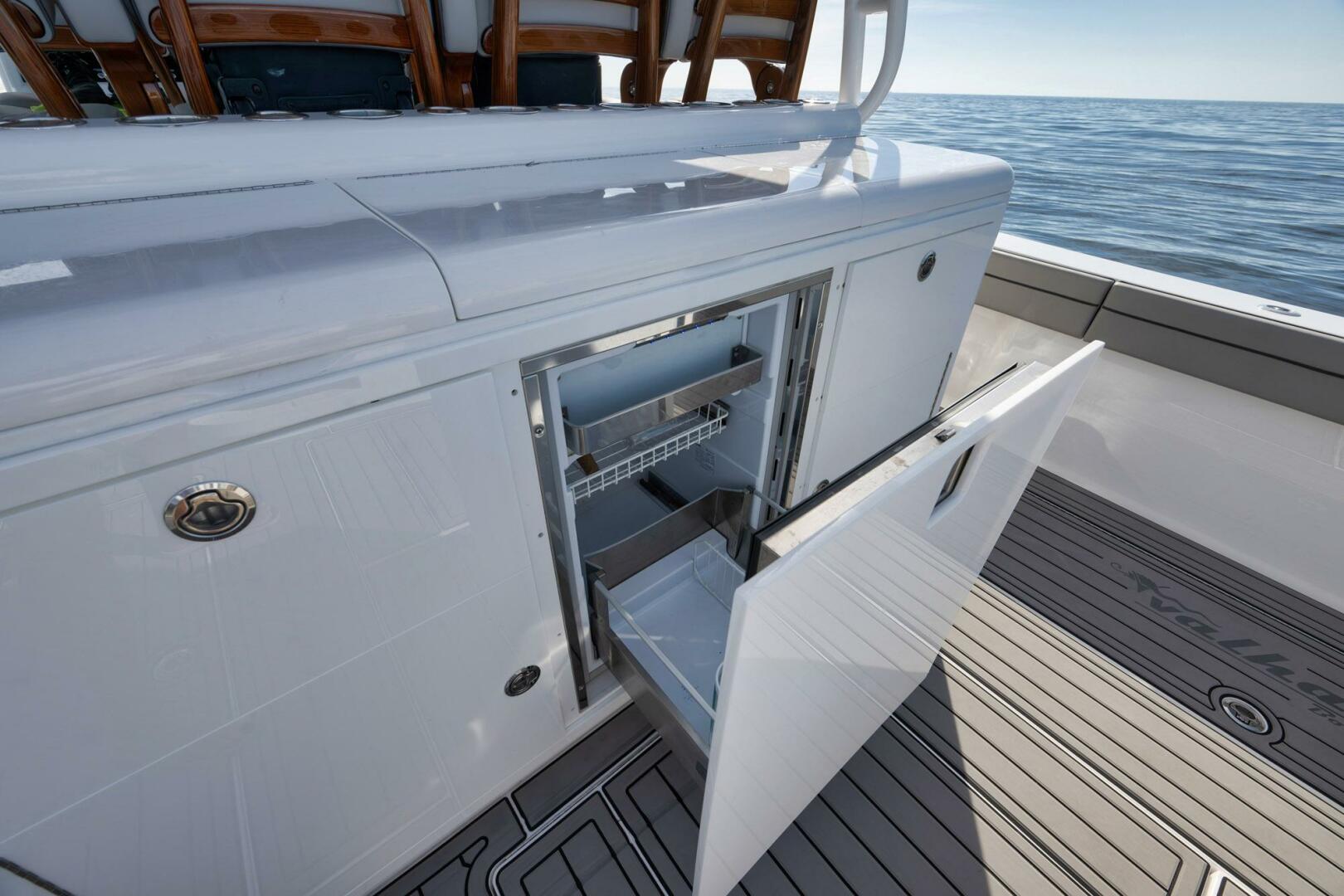 Slide: The Image of Valhalla Boatworks V-46 2024 - 5047448