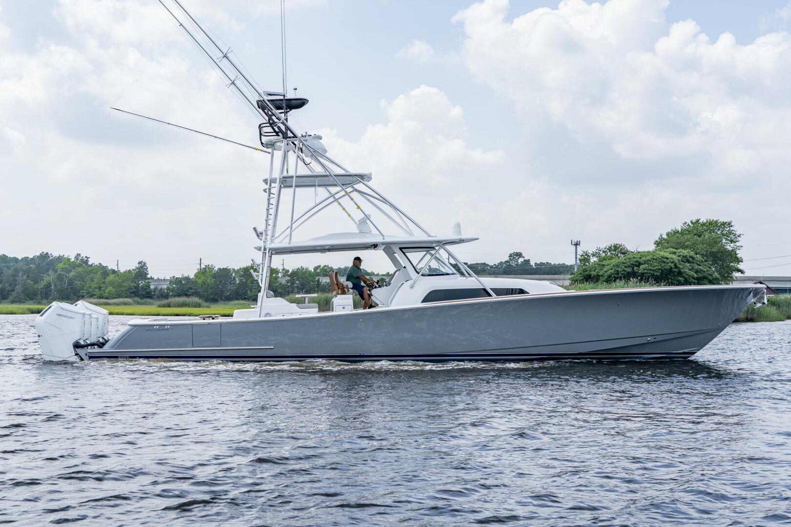 Slide: The Image of Valhalla Boatworks V-55 Center Console 2024 - 3783076