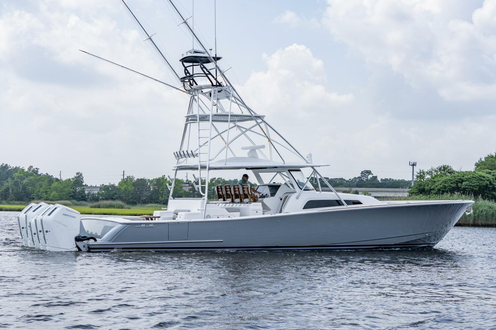 Slide: The Image of Valhalla Boatworks V-55 Center Console 2024 - 3783077