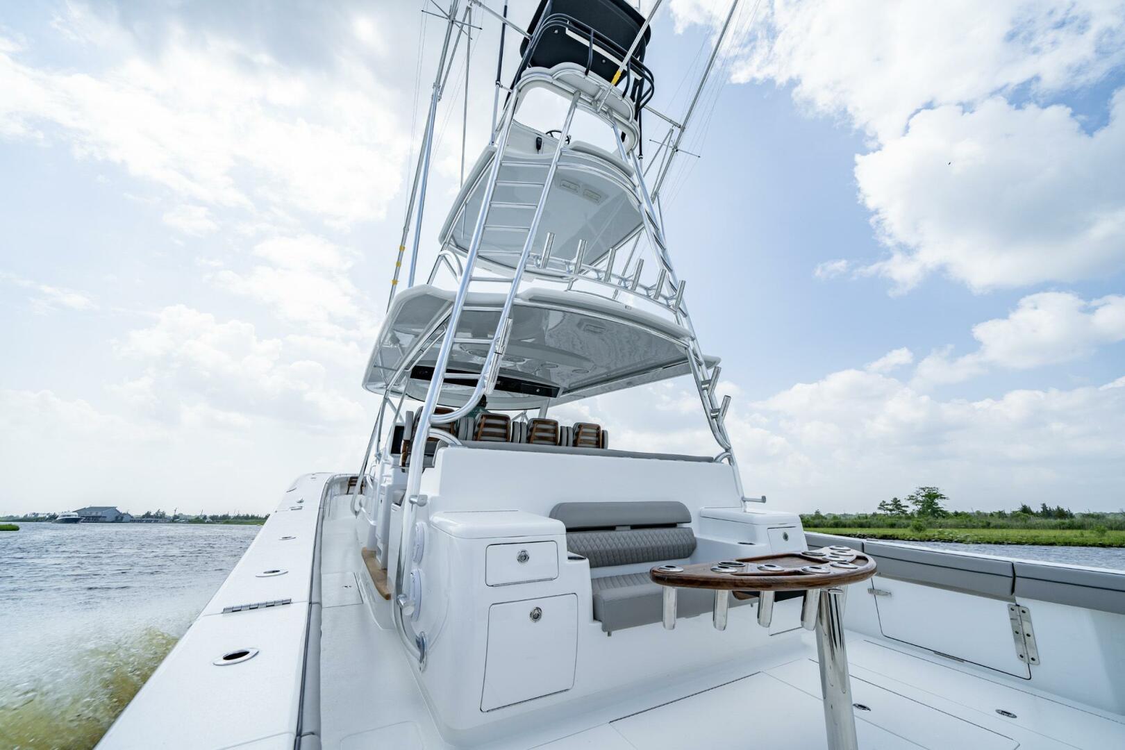 Slide: The Image of Valhalla Boatworks V-55 Center Console 2024 - 3783098