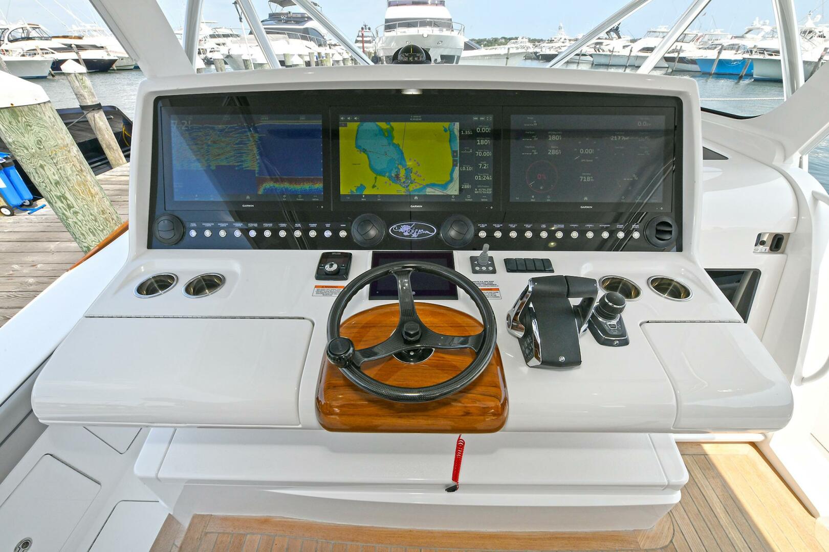 Slide: The Image of Valhalla Boatworks V-55 Center Console 2024 - 3833660