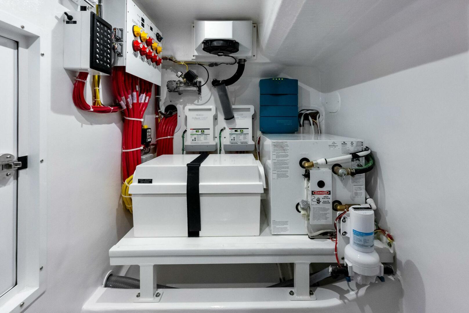 Slide: The Image of 2024 Valhalla Boatworks V-55 Center Console - 4401879