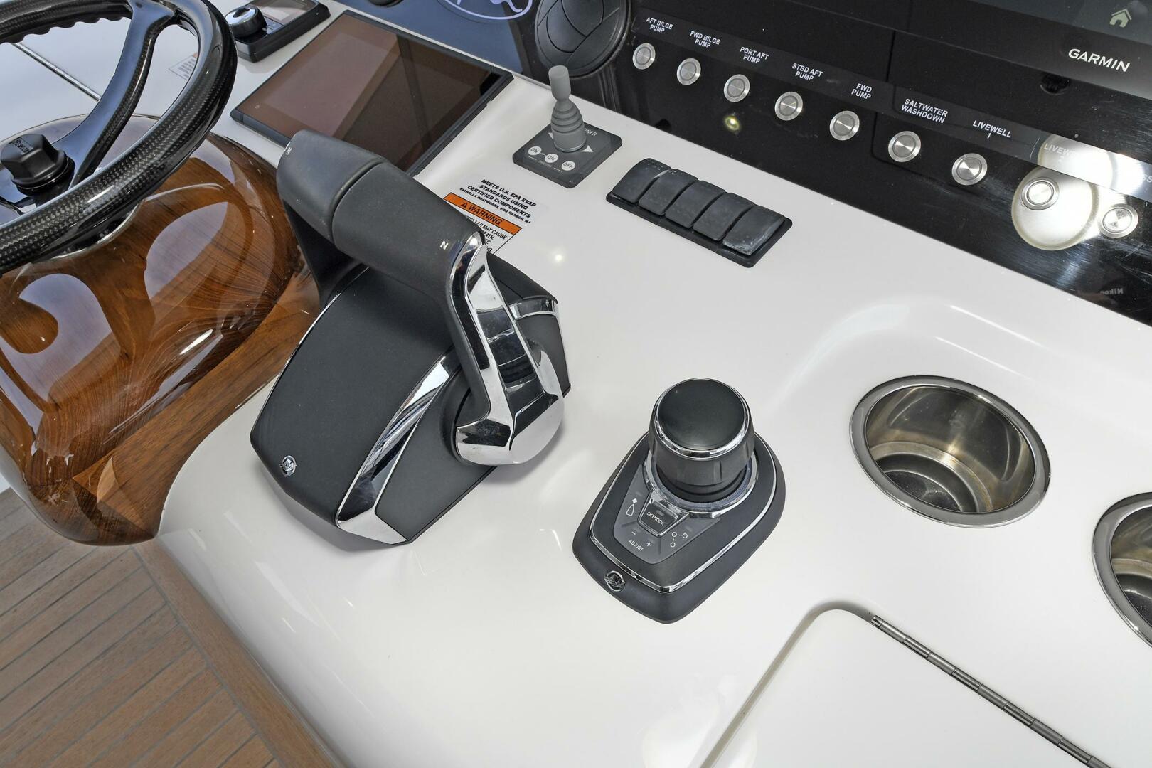 Slide: The Image of Valhalla Boatworks V-55 Center Console 2024 - 3833662