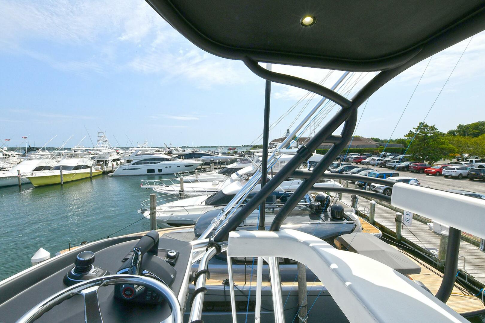 Slide: The Image of Valhalla Boatworks V-55 Center Console 2024 - 3833670