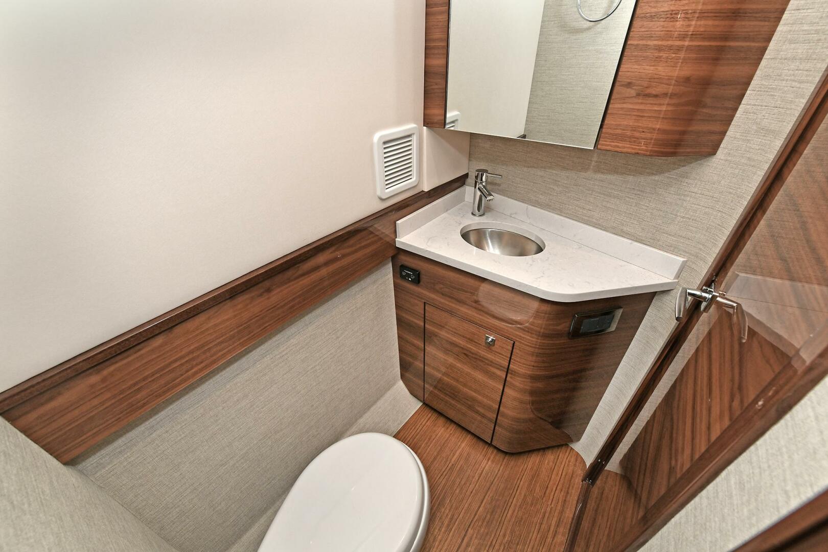 Slide: The Image of Valhalla Boatworks V-55 Center Console 2024 - 3833696