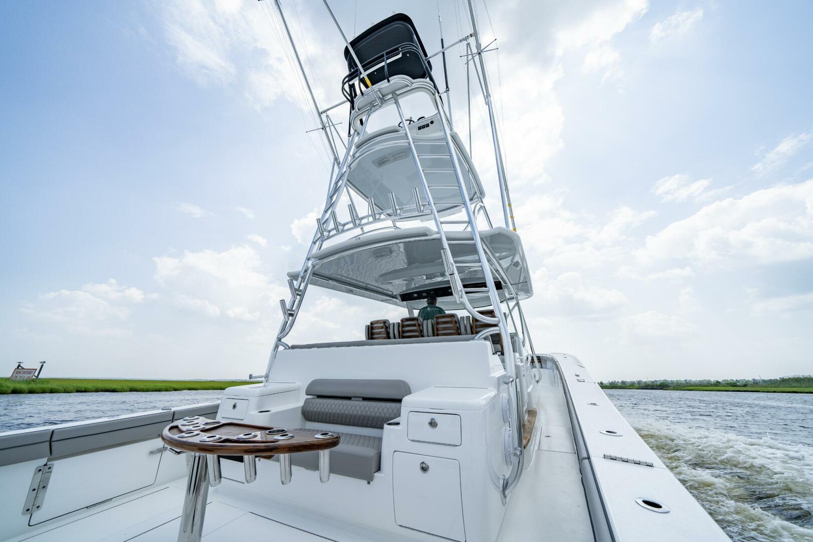 Slide: The Image of Valhalla Boatworks V-55 Center Console 2024 - 3783097