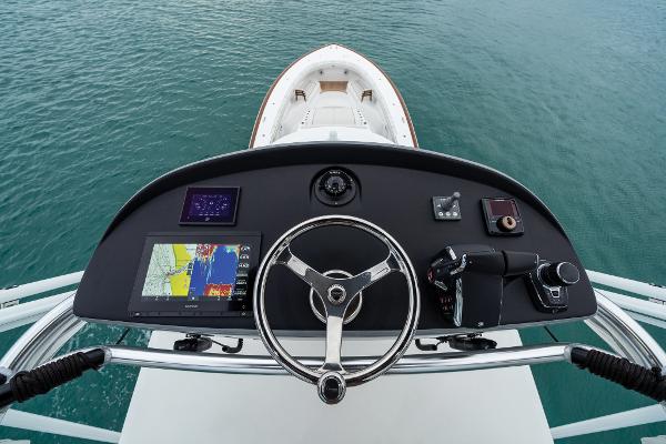 Slide: The Image of Valhalla Boatworks V-55 Center Console 2025 - 6