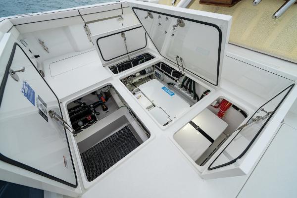 Slide: The Image of Valhalla Boatworks V-55 Center Console 2025 - 7