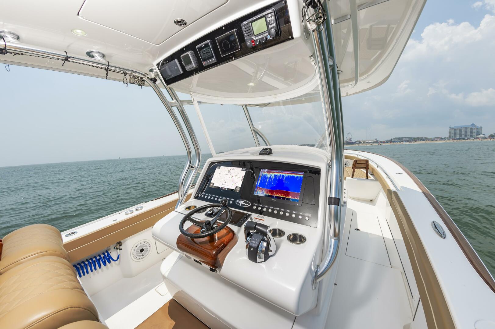 Slide: The Image of Valhalla Boatworks V37 2021 - 4559508