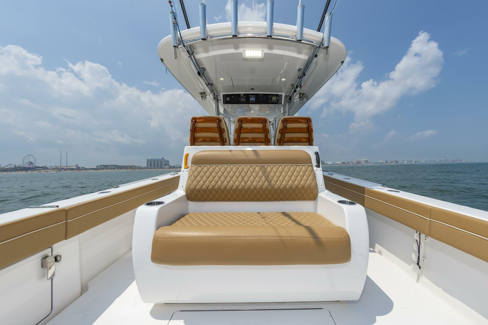 Slide: The Image of Valhalla Boatworks V37 2021 - 4559532