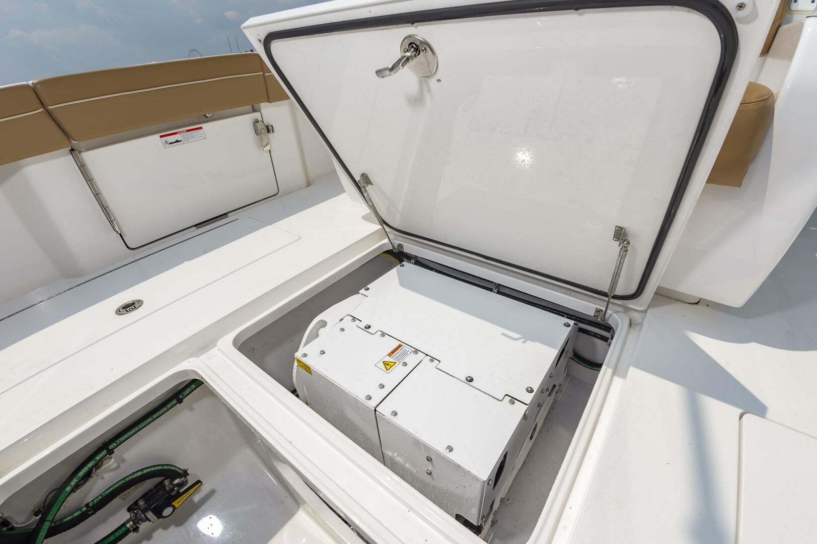 Slide: The Image of Valhalla Boatworks V37 2021 - 4559536