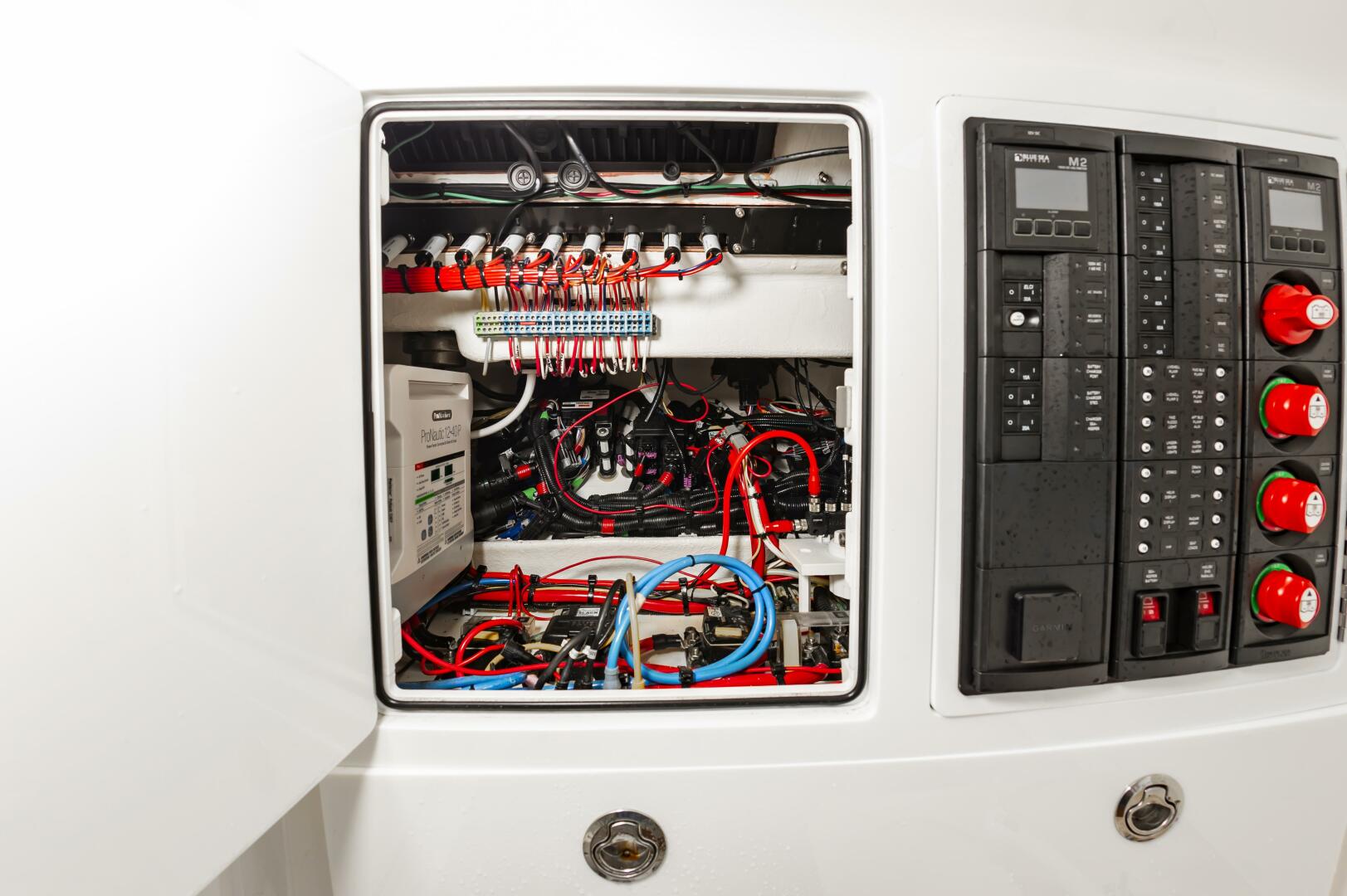 Slide: The Image of Valhalla Boatworks V37 2021 - 4559582